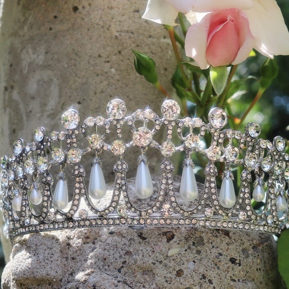 Princess Diana Teardrop Pearl & Crystal Tiara